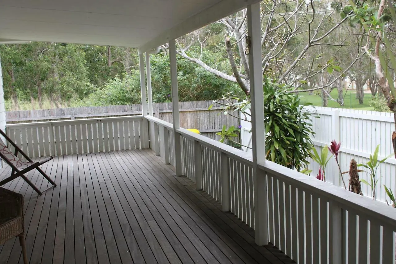 Apartment Byron Bay Accom 77 Butler Street, Byron Bay - Lantana Beach House